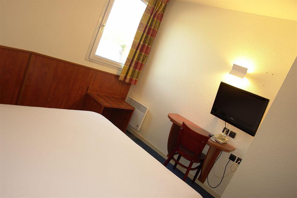 Brit Hotel Orleans St Jean De Braye - L'Antares سان جان دي براي المظهر الخارجي الصورة