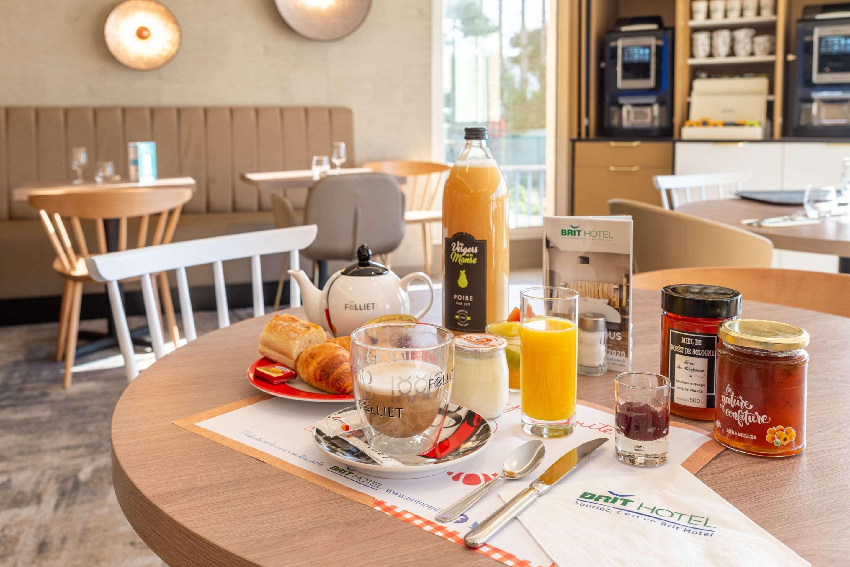 Brit Hotel Orleans St Jean De Braye - L'Antares سان جان دي براي المظهر الخارجي الصورة