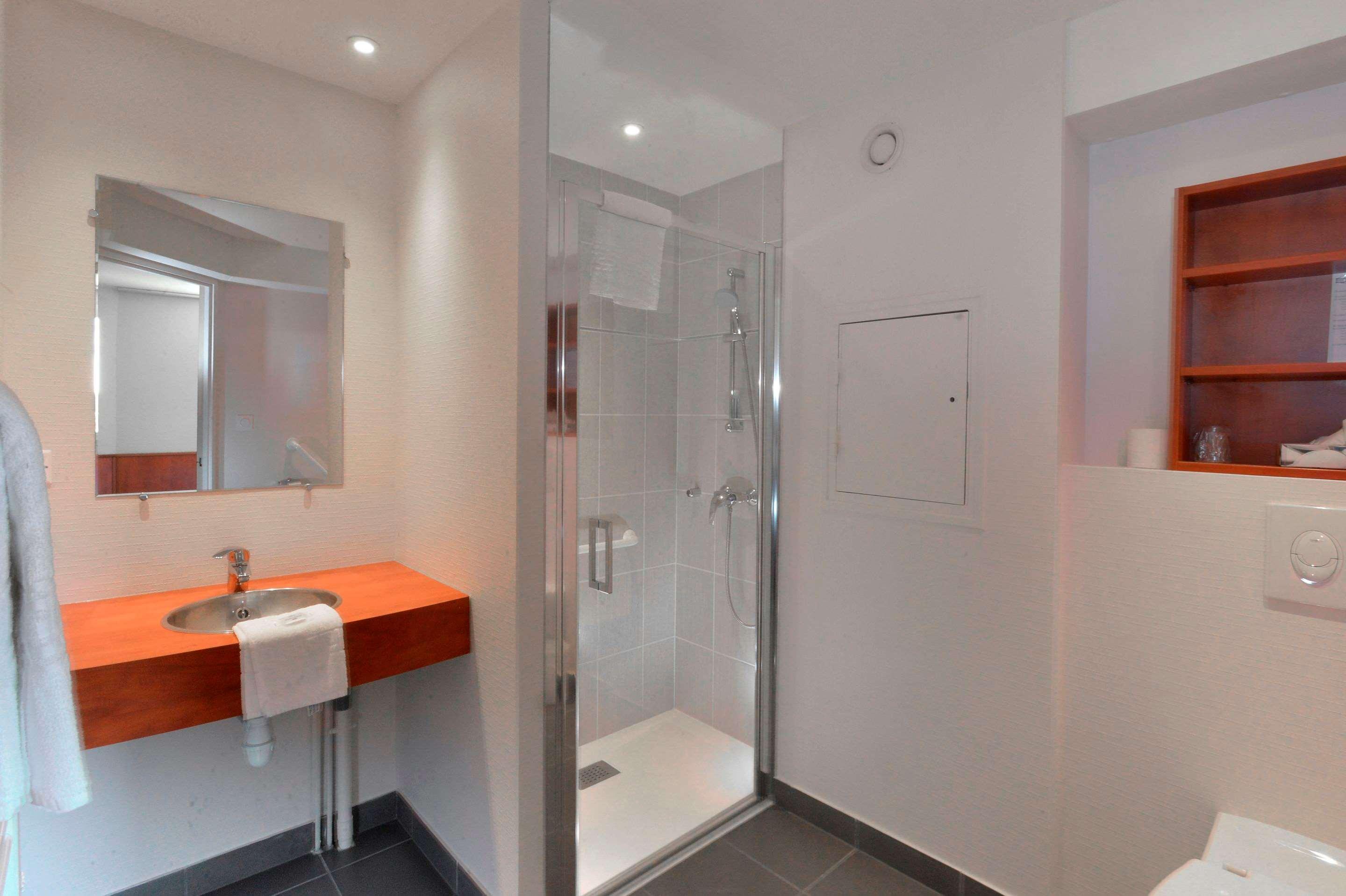 Brit Hotel Orleans St Jean De Braye - L'Antares سان جان دي براي المظهر الخارجي الصورة