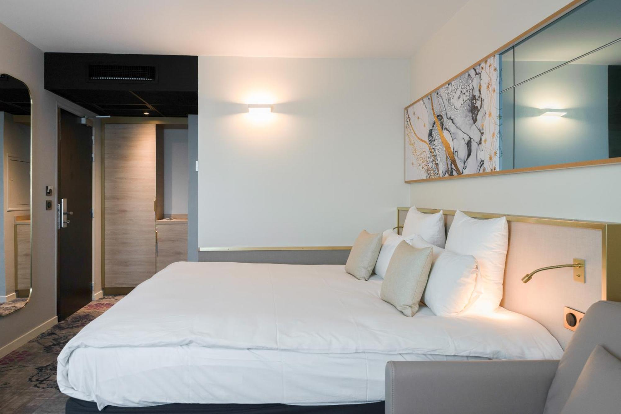 Brit Hotel Orleans St Jean De Braye - L'Antares سان جان دي براي المظهر الخارجي الصورة