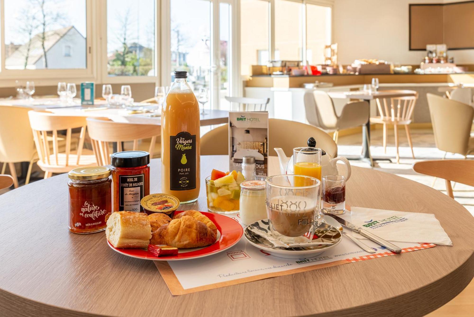 Brit Hotel Orleans St Jean De Braye - L'Antares سان جان دي براي المظهر الخارجي الصورة