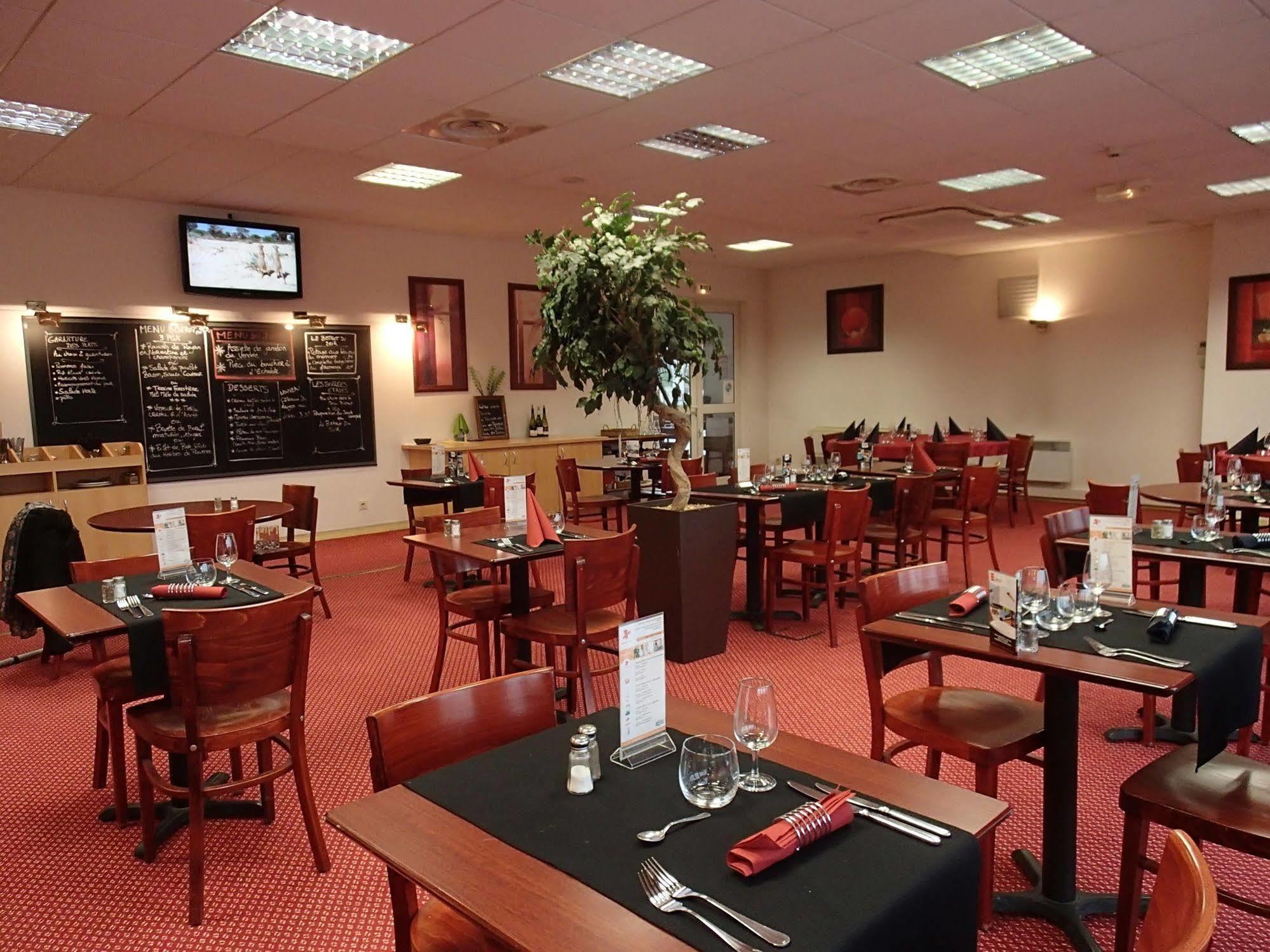Brit Hotel Orleans St Jean De Braye - L'Antares سان جان دي براي المظهر الخارجي الصورة