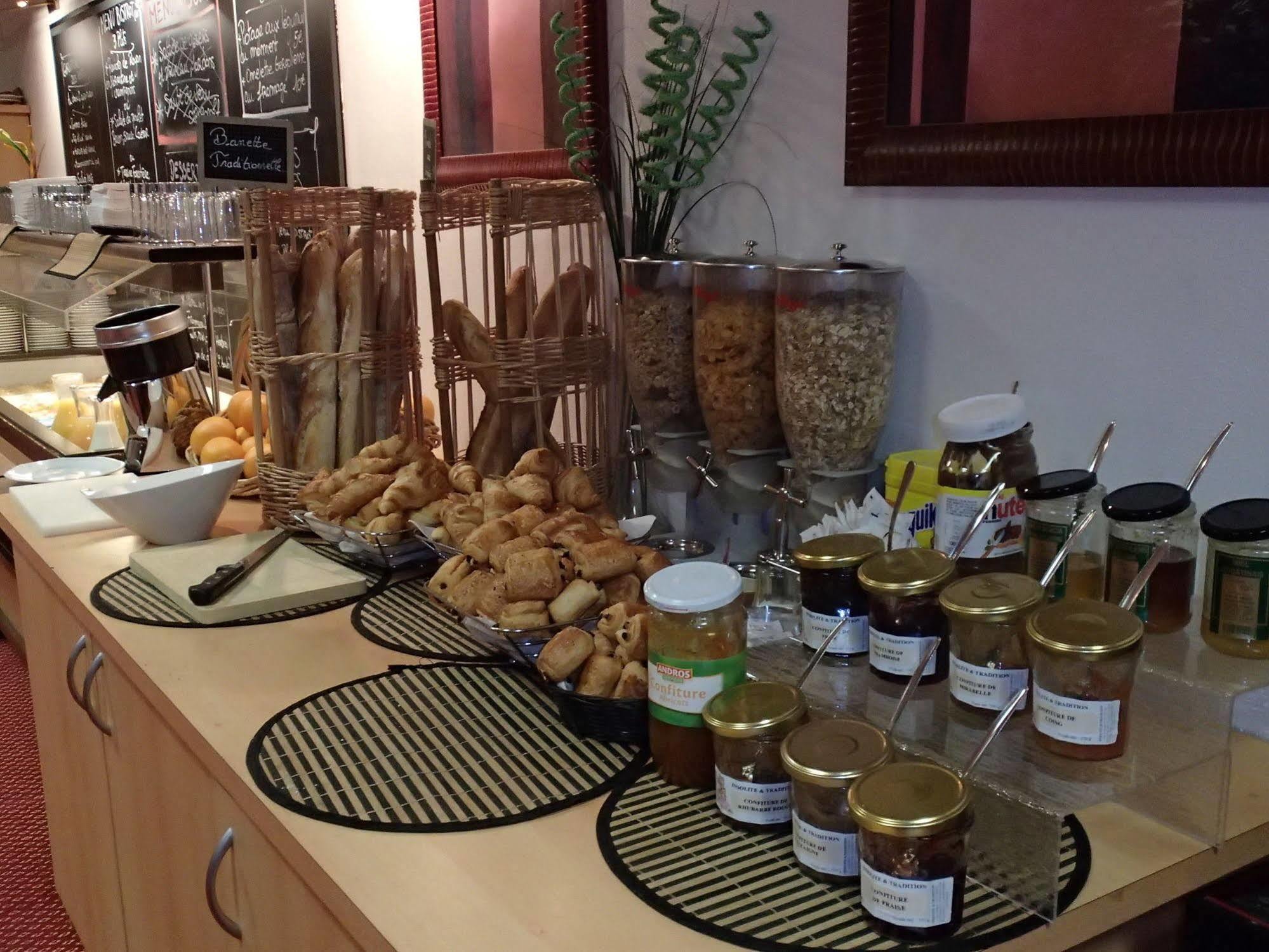 Brit Hotel Orleans St Jean De Braye - L'Antares سان جان دي براي المظهر الخارجي الصورة
